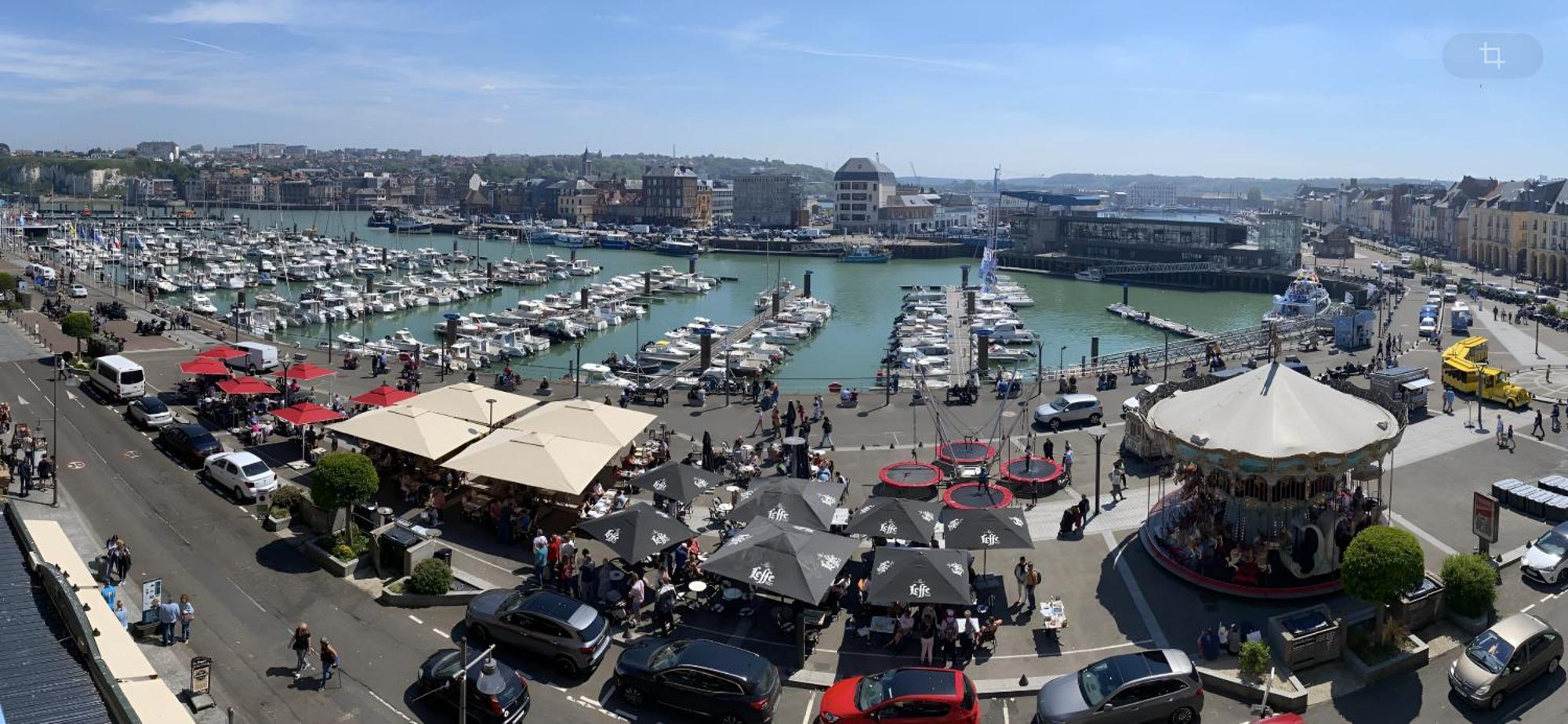 Etablissement 3 Etoiles Avec Ascenseur, 3 Appartements Lumineux Vue Port Avec Balcon, 200M De La Mer, Wifi Fibre, Tous Service Inclus Диеп Екстериор снимка