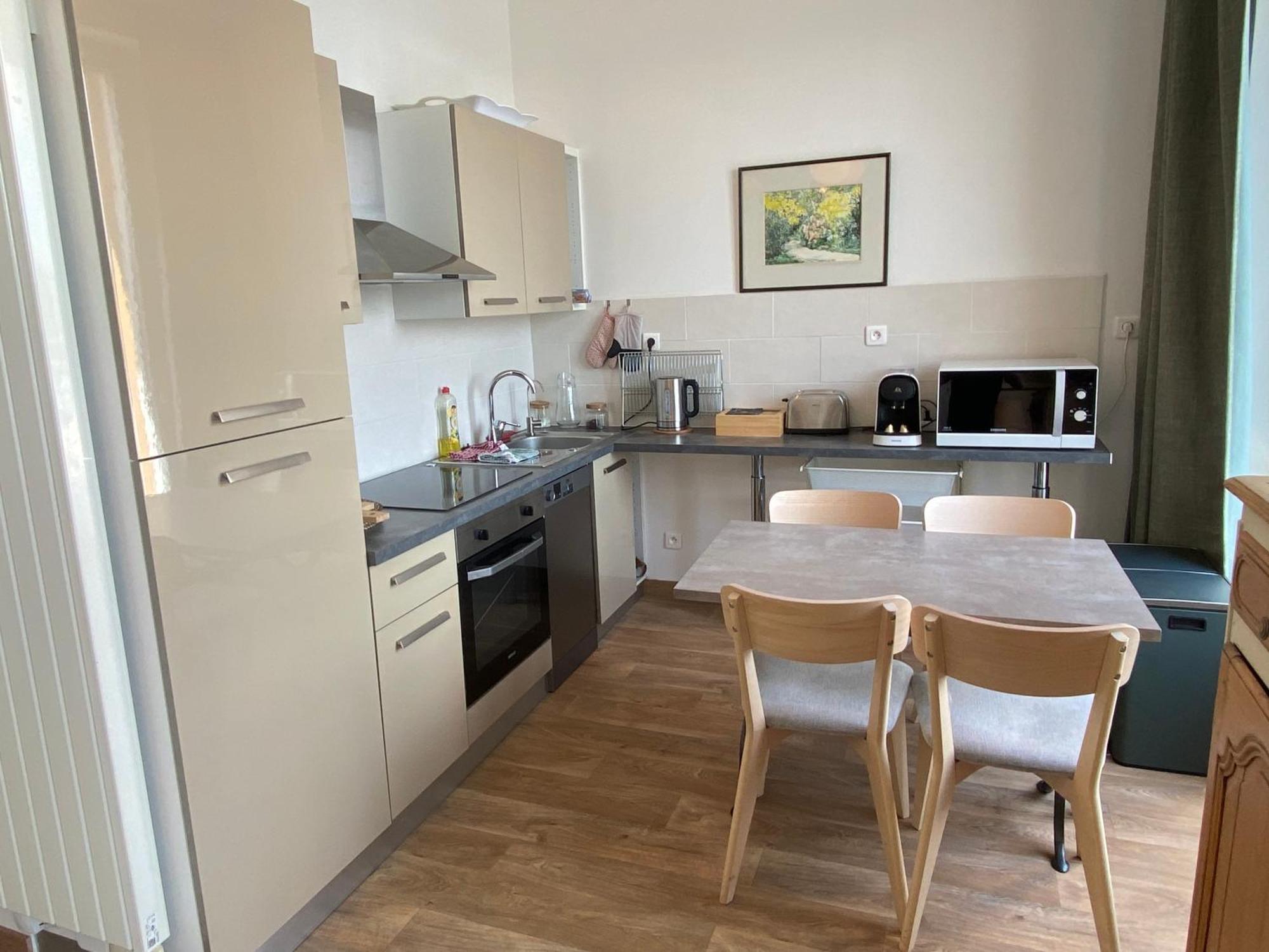 Etablissement 3 Etoiles Avec Ascenseur, 3 Appartements Lumineux Vue Port Avec Balcon, 200M De La Mer, Wifi Fibre, Tous Service Inclus Диеп Екстериор снимка