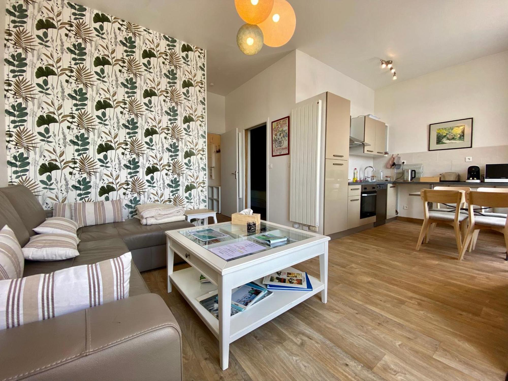 Etablissement 3 Etoiles Avec Ascenseur, 3 Appartements Lumineux Vue Port Avec Balcon, 200M De La Mer, Wifi Fibre, Tous Service Inclus Диеп Екстериор снимка